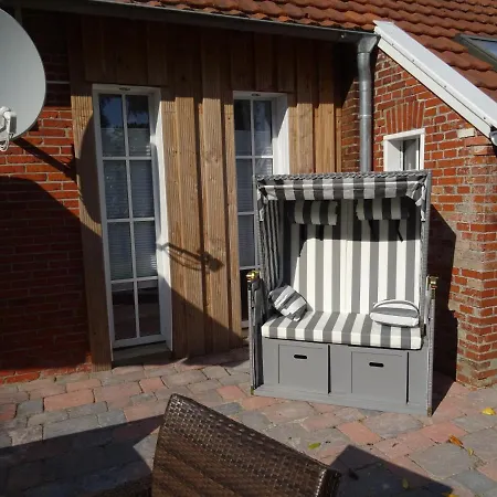 Huus An't Koornfeld, Urlaub An Der Nordsee Im Herzen Von Ostfriesland, Nahe Norden-norddeich * Osteel