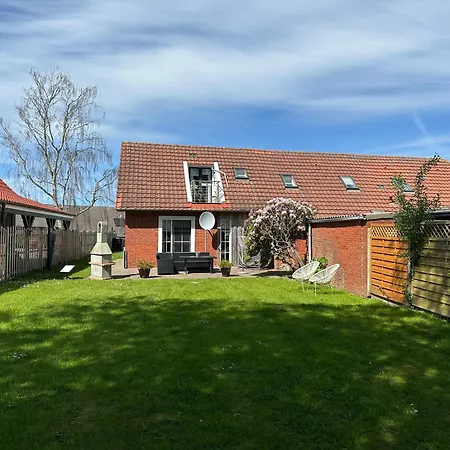 Huus An't Koornfeld, Urlaub An Der Nordsee Im Herzen Von Ostfriesland, Nahe Norden-norddeich * Osteel