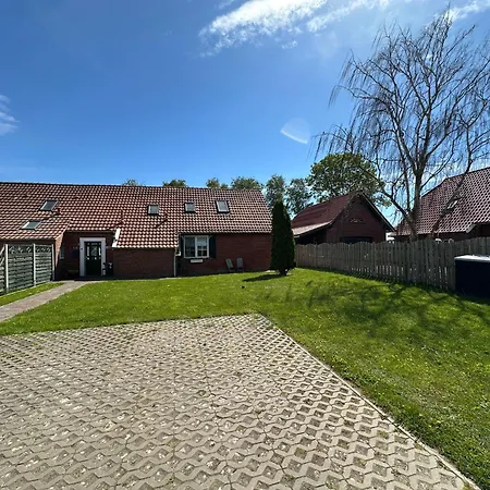 Huus An't Koornfeld, Urlaub An Der Nordsee Im Herzen Von Ostfriesland, Nahe Norden-norddeich Apartment